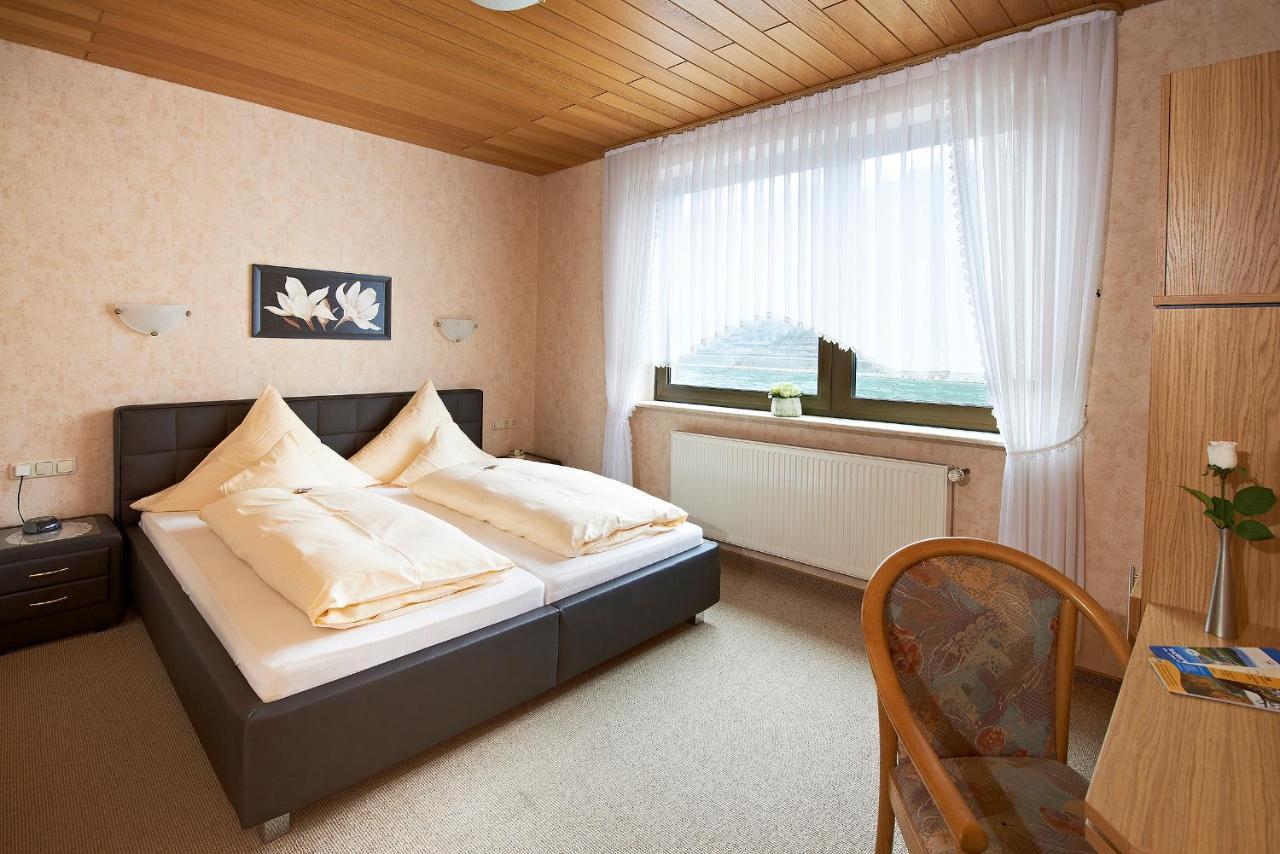 Hotel & Restaurant Krone Kestert Eksteriør bilde