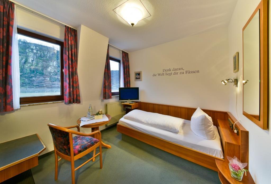 Hotel & Restaurant Krone Kestert Eksteriør bilde