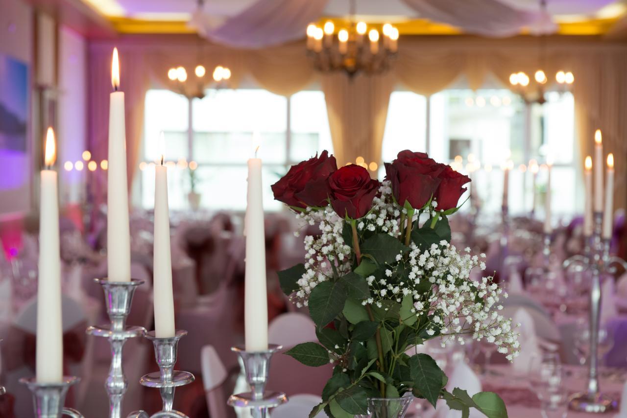 Hotel & Restaurant Krone Kestert Eksteriør bilde