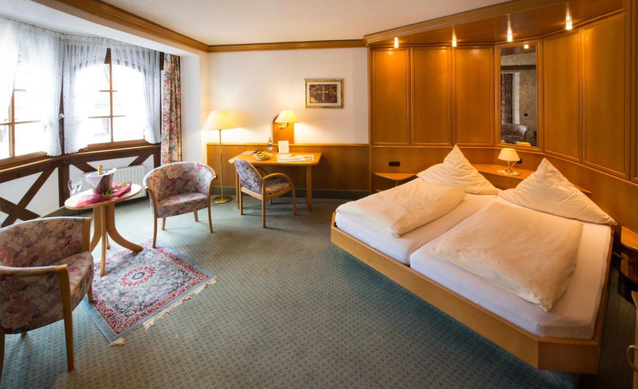 Hotel & Restaurant Krone Kestert Eksteriør bilde